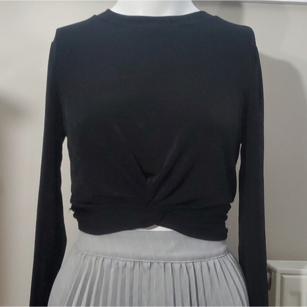 POISON IVY- Tie Knot Front Spandex Long Sleeved Black Top- NWOT